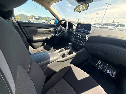 Used 2024 Nissan Sentra SV FWD image 14