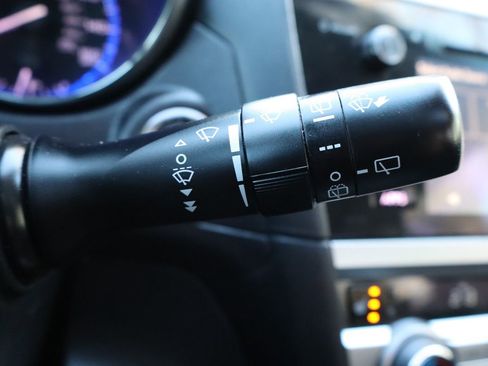 Used 2017 Subaru Outback 3.6R Limited image 34