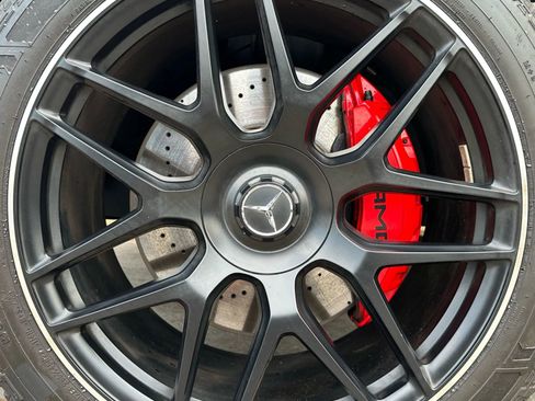 Used 2019 Mercedes-Benz G 63 AMG 4MATIC w/ Night Package image 27