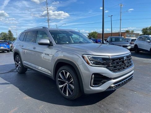 New 2026 Volkswagen Atlas SEL Premium R-Line image 9