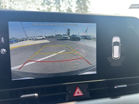 Certified 2025 Kia Sportage EX image 13