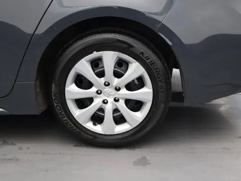 Used 2024 Toyota Corolla LE FWD image 34