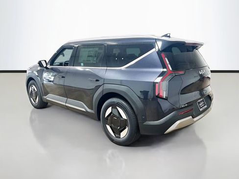 New 2026 Kia EV9 Wind AWD/4WD image 5