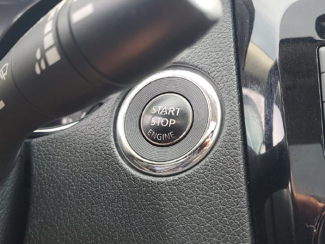 Used 2017 Nissan Rogue SL AWD/4WD image 24