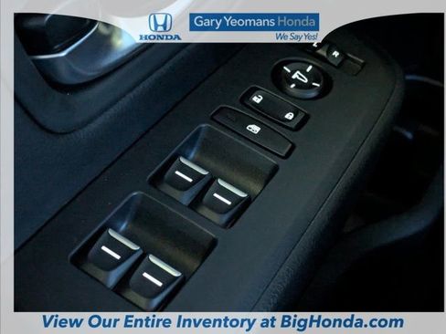 Certified 2025 Honda Pilot Sport image 23