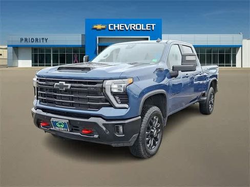 Used 2025 Chevrolet Silverado 2500 LT w/ Trail Boss Package image 1