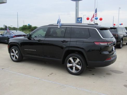 Used 2021 Jeep Grand Cherokee L Limited RWD image 5