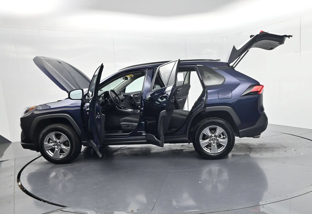 Used 2025 Toyota RAV4 XLE AWD/4WD image 64