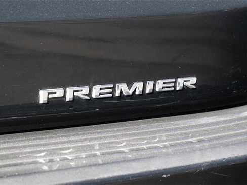 Used 2023 Chevrolet Tahoe Premier image 13