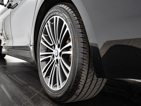 Used 2019 BMW 540i w/ Convenience Package RWD image 48