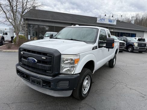 Used 2012 Ford F250 XL w/ PWR Equipment Group image 2