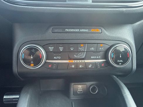 Used 2024 Ford Escape ST-Line AWD/4WD image 25
