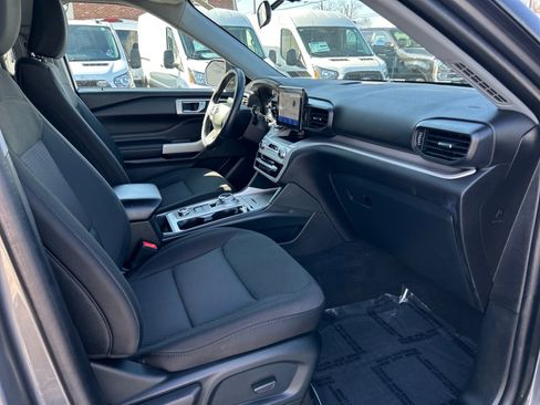 Certified 2023 Ford Explorer XLT image 19