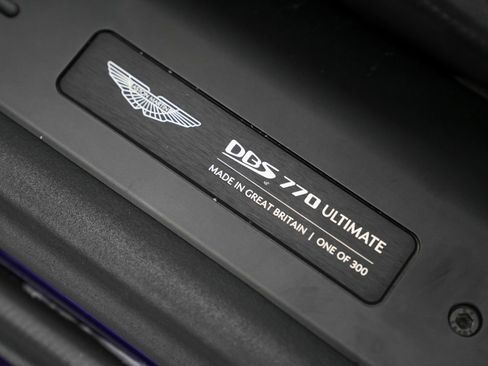 Used 2023 Aston Martin DBS Coupe image 22