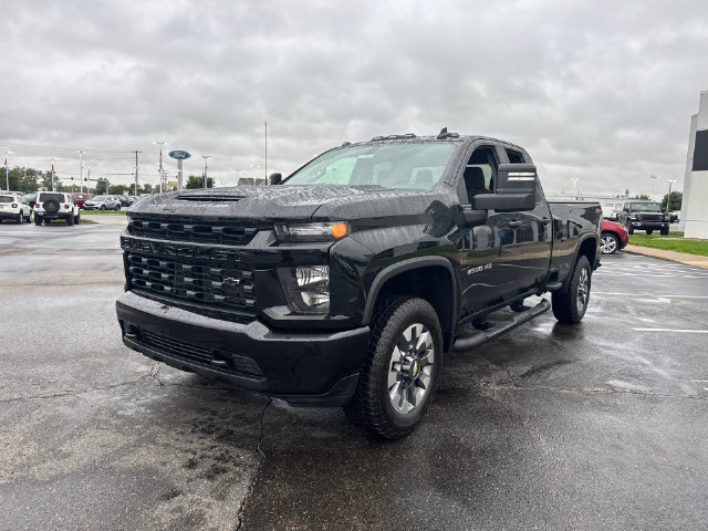 Used 2023 Chevrolet Silverado 2500 Custom w/ Gooseneck/5TH Wheel Package AWD/4WD image 3