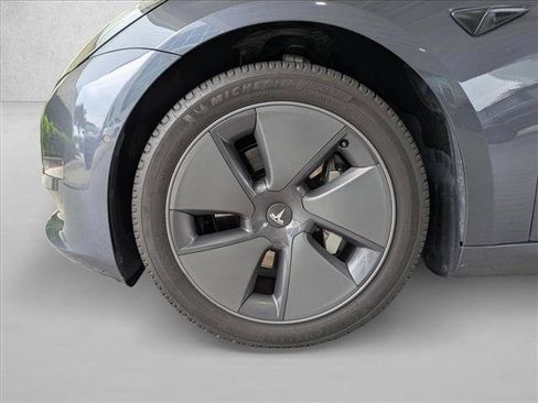 Used 2022 Tesla Model 3 Long Range AWD/4WD image 13