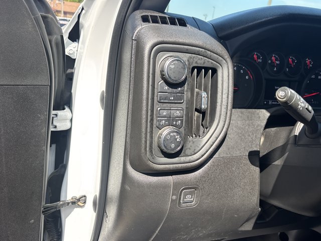 Used 2024 Chevrolet Silverado 2500 Custom AWD/4WD image 24