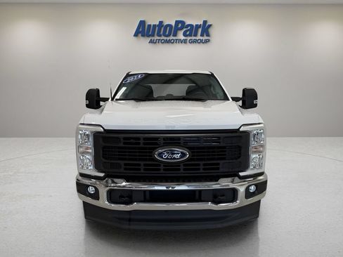 Used 2024 Ford F350 XL w/ XL Driver Assist Package AWD/4WD image 2