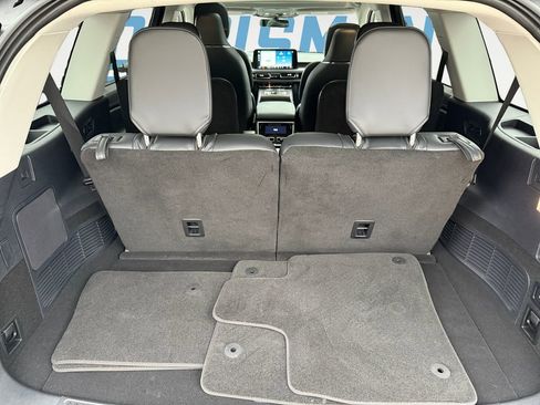 Used 2025 Lincoln Aviator Reserve w/ Equipment Group 201A image 16