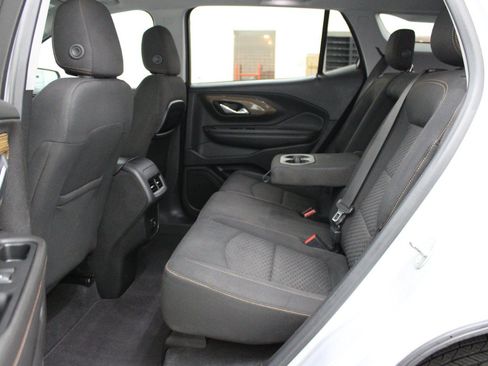 Used 2018 GMC Terrain SLE FWD image 8