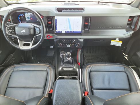 Used 2023 Ford Bronco Badlands AWD/4WD image 14