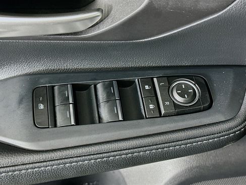 Used 2025 Toyota Grand Highlander XLE image 15