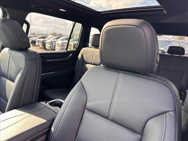 New 2026 GMC Acadia Elevation w/ Black Edition FWD image 28