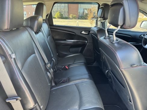 Used 2019 Dodge Journey GT image 36
