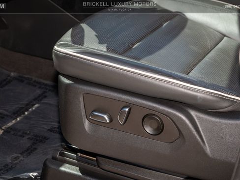 Used 2022 Cadillac Escalade ESV Premium Luxury image 64