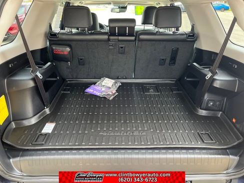 Used 2024 Toyota 4Runner Limited AWD/4WD image 21