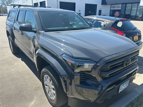 Used 2024 Toyota Tacoma SR5 AWD/4WD image 2