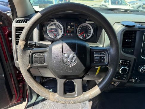 Used 2018 RAM 1500 Express AWD/4WD image 33