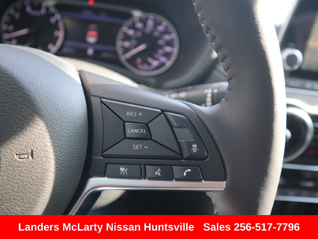 Used 2025 Nissan Sentra SV w/ All-Weather Package FWD image 23