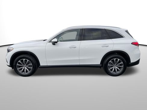 Used 2024 Mercedes-Benz GLC 300 4MATIC image 7