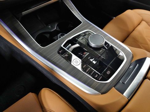 Used 2026 BMW X5 xDrive40i image 38