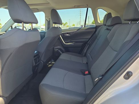 Used 2020 Toyota RAV4 XLE w/ Convenience Package AWD/4WD image 13
