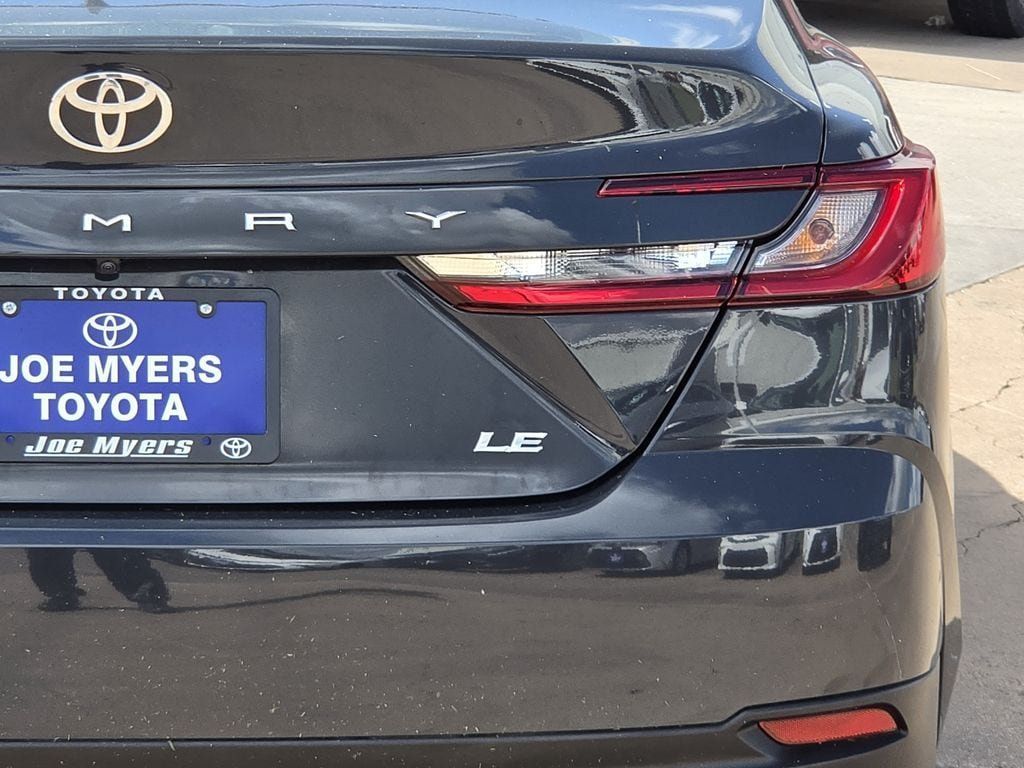Used 2026 Toyota Camry LE FWD image 9