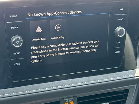 New 2025 Volkswagen Taos SE image 20