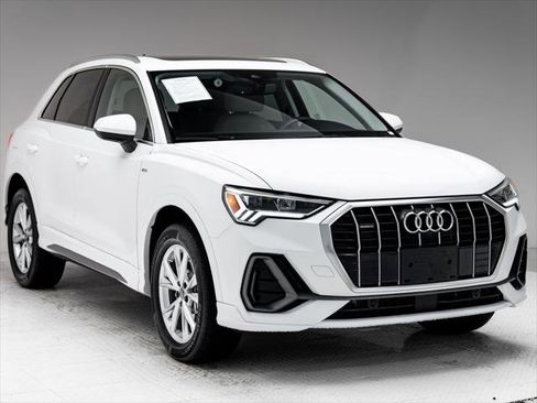 Certified 2025 Audi Q3 2.0T Premium Plus w/ Premium Plus Package AWD/4WD image 28