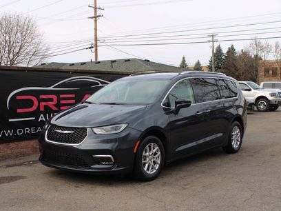 Used 2021 Chrysler Pacifica Touring-L