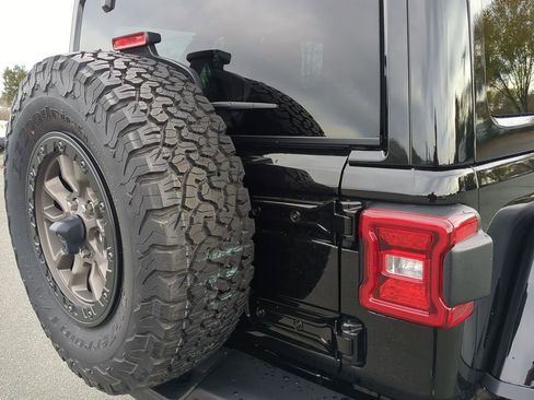 Used 2021 Jeep Wrangler Unlimited Rubicon w/ Trailer Tow Package image 22