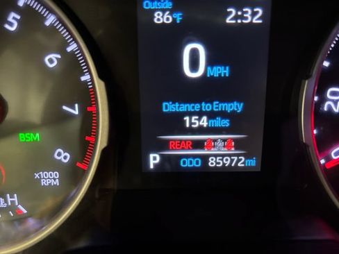 Used 2020 Toyota RAV4 XLE w/ Convenience Package AWD/4WD image 18