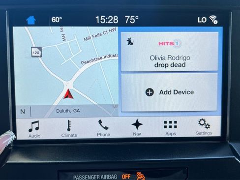 Used 2016 Ford F150 Platinum w/ Equipment Group 701A Luxury image 15