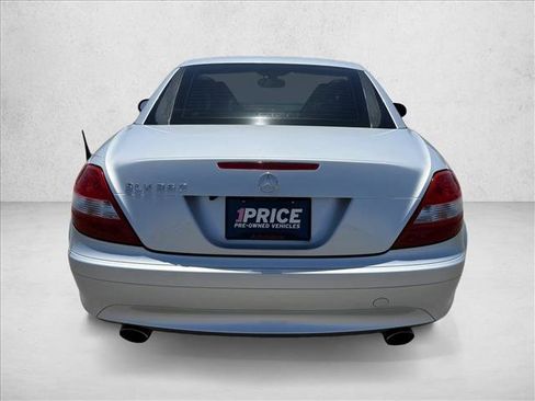 Used 2005 Mercedes-Benz SLK 350 image 6