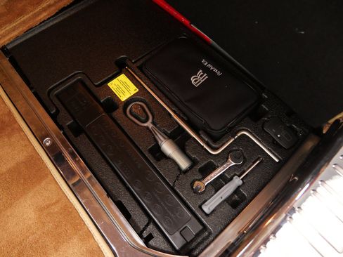 Used 2010 Rolls-Royce Phantom Sedan image 46