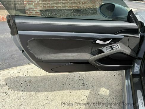 Used 2023 Porsche 718 Cayman GT4 RWD image 12