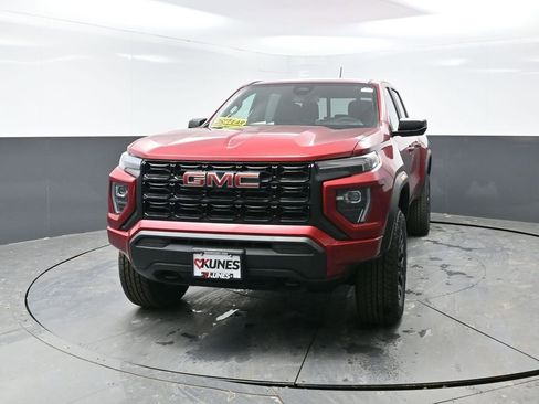 New 2026 GMC Canyon Elevation image 5
