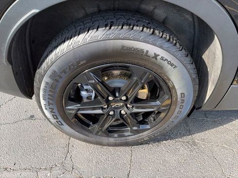 Used 2023 Chevrolet Blazer LT w/ Midnight/Sport Edition image 8