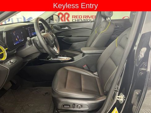 Used 2024 Chevrolet Trax ACTIV w/ Sunroof Package image 10