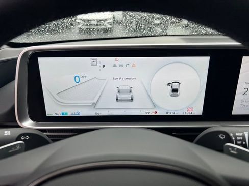 Used 2024 Hyundai Ioniq 6 SE image 17